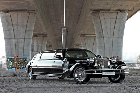 1 hour ride in vintage limousine