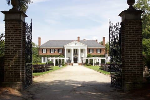Charleston’s Private Tour: A Journey Through Time and Color