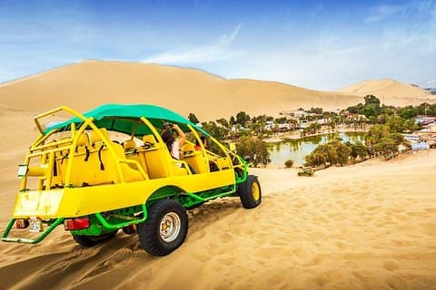 Tour a las Islas Ballestas y el Oasis Huacachina desde Lima (Privado)