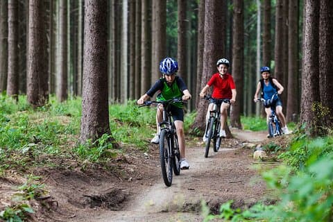 Excursión en bicicleta a las cataratas de Hunas desde Kandy