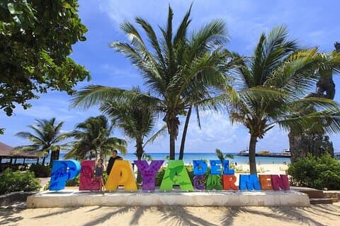 Playa del Carmen Shopping Tour Fifth Avenue and Mamitas Beach Club