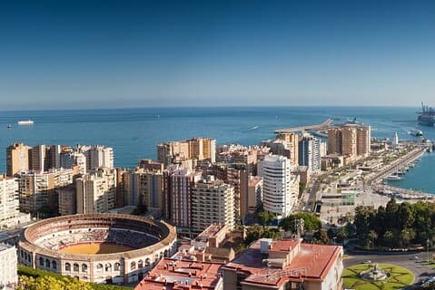 Points forts touristiques de Malaga lors d'une visite privée d'une demi-journée avec un local