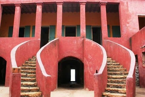 Heldags DAKAR by / GOREE Island Tour