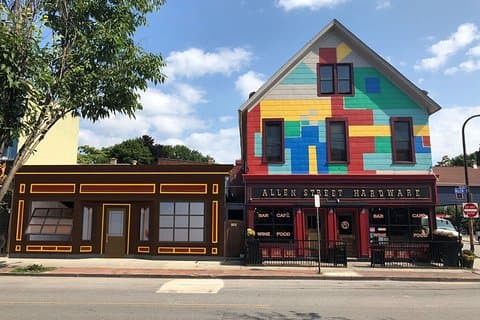 Awesome Bar Hunt: Buffalo Ballin'