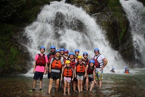 Wildwaterraften Savegre Class II-III plus waterval Manuel Antonio