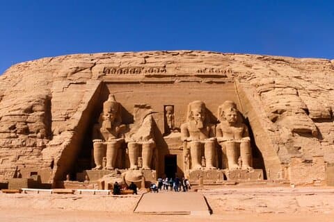 Tur til Abu Simbel med coach