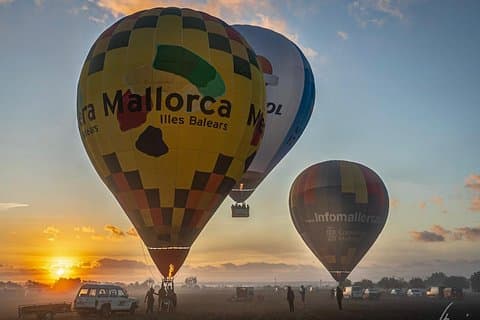 Experiência de balão exclusiva privada para 4 pessoas em Maiorca