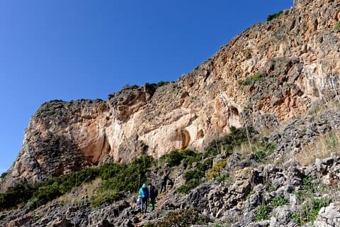 Privat klättring på klipporna i Arrábida naturpark