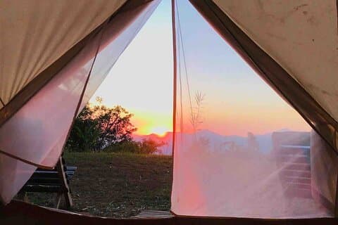 3 dage / 2 nætter Glamping ved vandfaldene i Pluma + Picnic + kaffetur