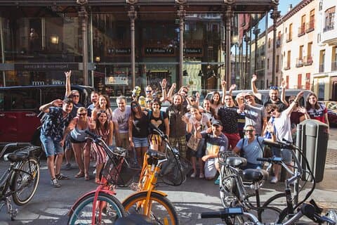 Essential Madrid Bike Tour (pequeno grupo, semi privado)