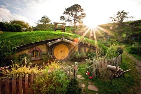 Hobbiton Movie Set Shore Excursion from Tauranga (6 Hours)