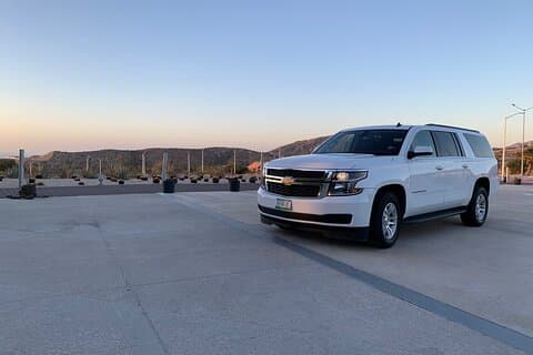 Private Roundtrip Luxury SUV Transfer: Los Cabos (SJD) Airport