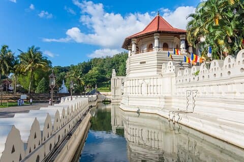 3 Tage in Hill City mit Wasserrafting von Negombo