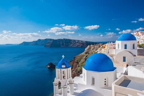 8 - Excursion d'une journée à Delphes, Météores et visite à Santorin au départ d'Athènes