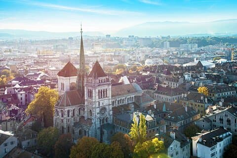 Pase de 3 días de Zúrich a Ginebra con Interlaken y Chamonix
