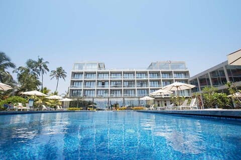 Colombo Airport (CMB-BIA) Taxitransfer till Waskaduwa Hotels