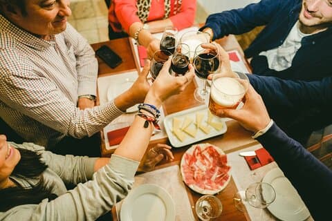 Sevilla Joodse wijk Tour met kleine groep met tapas en drankjes