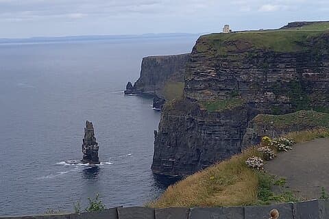 Excursion privée d'une journée aux falaises de Moher et Burren - Pour la famille