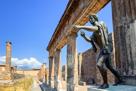 Guided Tour of Pompeii with Optional Tasting Experience onsite