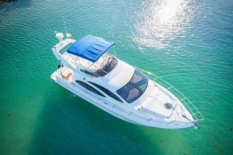 5H 42' Azimut Yacht All-Inclusive from Tulum & Playa del Carmen.