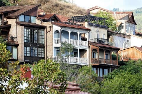 Tour a piedi di Tbilisi con funivia e degustazione di vini