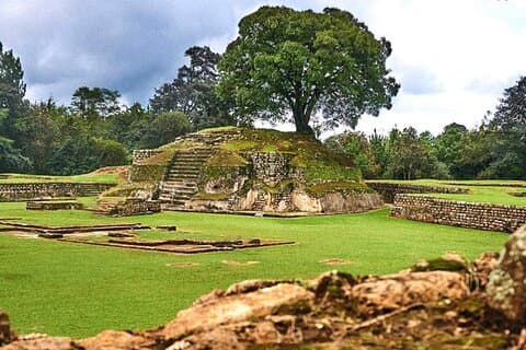 IXIMCHE MAYAN RUINS TOUR vanuit La Antigua