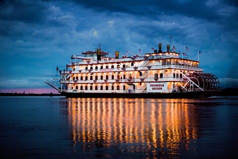 2 HR Savannah Riverboat Dinner Cruise med underholdning ombord