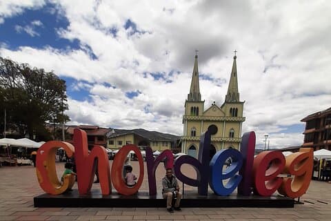 Excursão de dia inteiro a Gualaceo e Chordeleg com almoço saindo de Cuenca