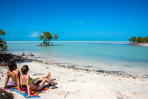 Fantastisk Holbox-turné. Färja, lunch & Punta Mosquito besök ingår