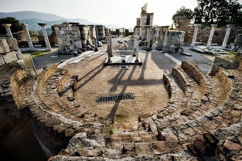 Excursão compartilhada bíblica de Éfeso saindo de Kusadasi