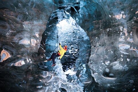 Winter-Eishöhle + Klettern, privates Fotoshooting – Paket mit 20 Aufnahmen