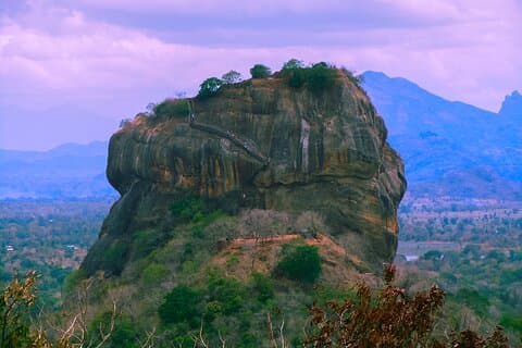 Sigiriya Rock und Village Experience aus Colombo, Negombo oder Kandy