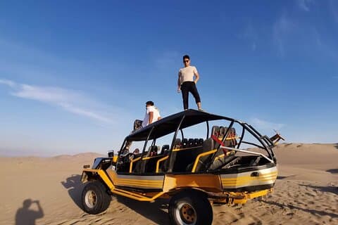 RUTA PARACAS Y PISCO con SANDBOARD - Tour de un día