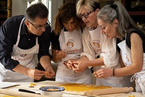 Liten grupp Pasta och Tiramisu klass på Local's Home i Venedig