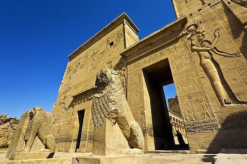 Barragem alta, obelisco inacabado e templo de Philae de Aswan