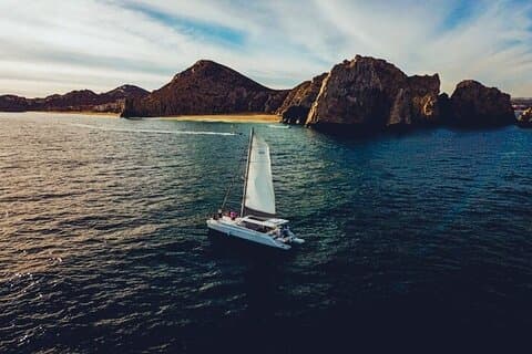 Privat lyxkryssning i solnedgången i Cabo San Lucas