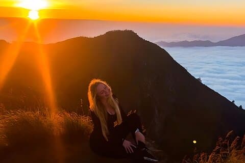 Private Sonnenaufgangswanderung zum Mt. Batur mit natürlichen heißen Quellen