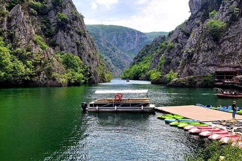 Skopje : Canyon Matka, Millenium Cross et visite traditionnelle du village