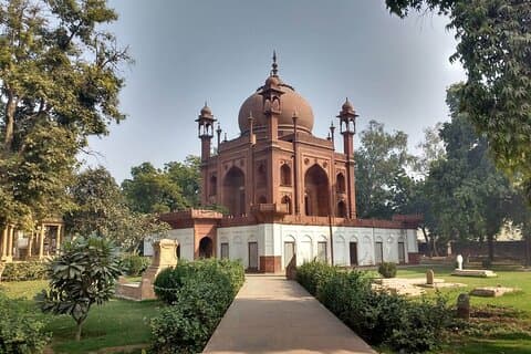Sunrise Taj Mahal, Agra Fort, Red Taj and Moonlit Garden Private Tour