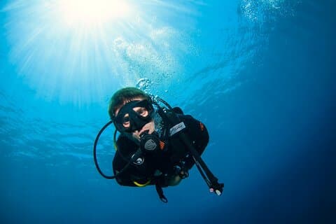 2 dage & 1 nat - 2 dyk i Lembongan/Penida (for certificerede dykkere)