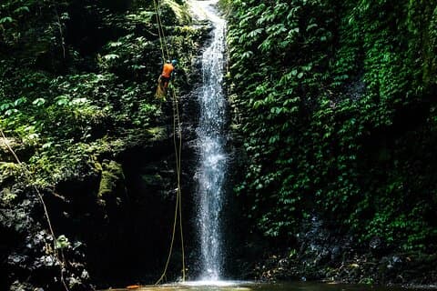 Meerdaagse activiteitenfitness in de bergen en jungle van Bali