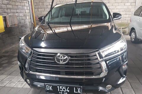 Noleggio auto a Bali con Toyota Innova