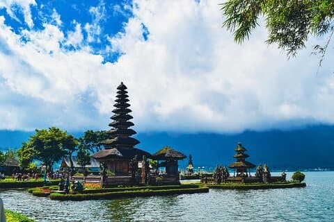 Bedugul och Singaraja Tour