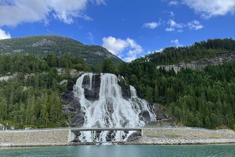2 dagar - 1 natt Hardangerfjord Private Fjord-kryssning