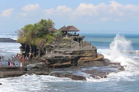 Excursão privada guiada de meio dia ao templo de Tanah Lot