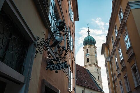 Charmante Graz & Spirituosenverkostung : Private entspannte Tour ab Wien