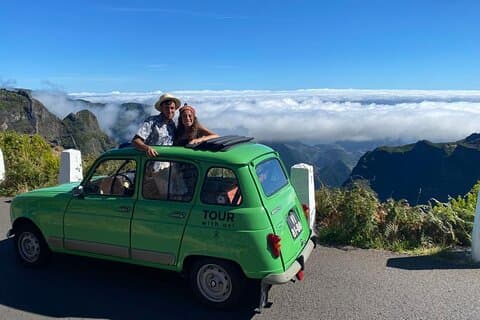 Excursión de medio día - 3 horas / Coche clásico privado (4L).