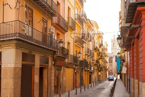 Caccia al tesoro a Valencia & tour a piedi con audioguida