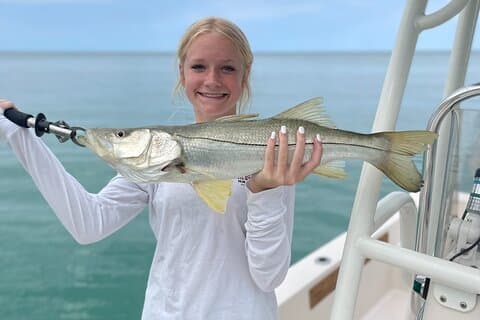 Viagem privada de pesca costeira de 4 horas em Sarasota