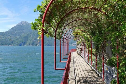 Comer See, Schweizer Alpen und Bernina Zug von Mailand